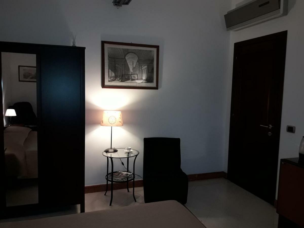 Guest Room Via Dei Passeri Каляри Екстериор снимка